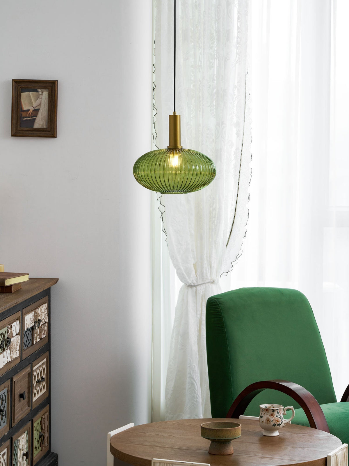 Vamelo Fluted Pendant Light