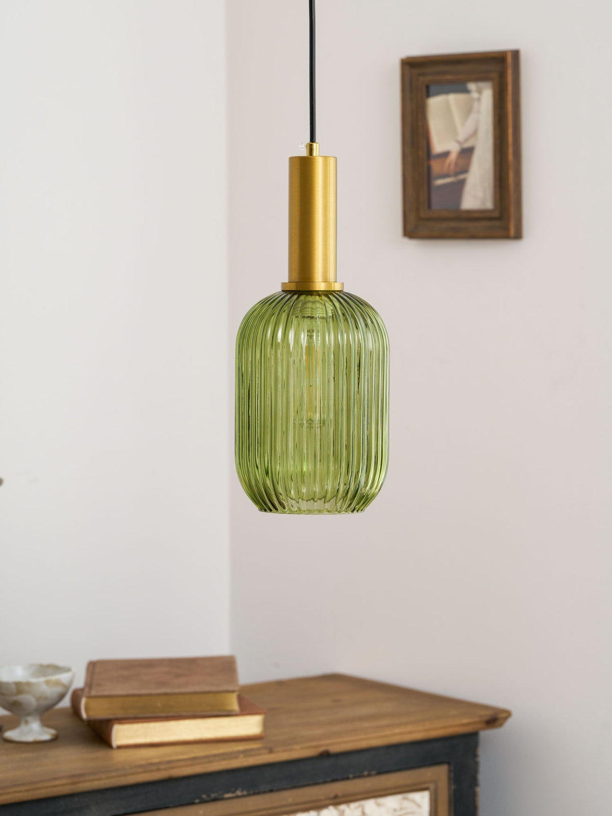 Vamelo Fluted Pendant Light