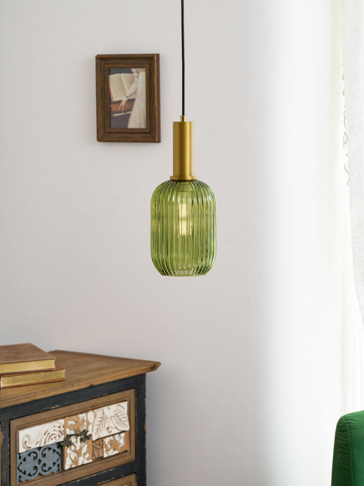 Vamelo Fluted Pendant Light