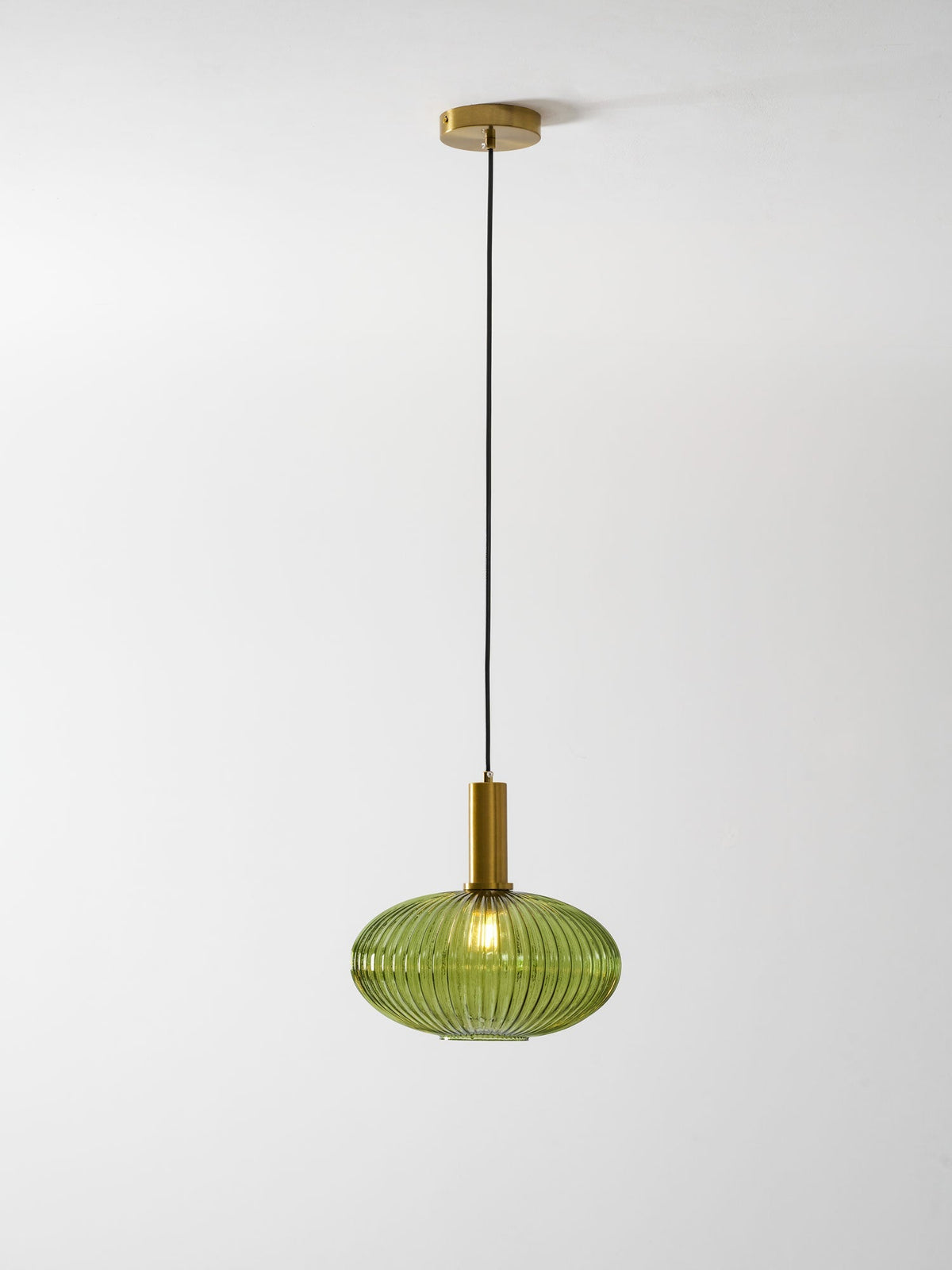 Vamelo Fluted Pendant Light