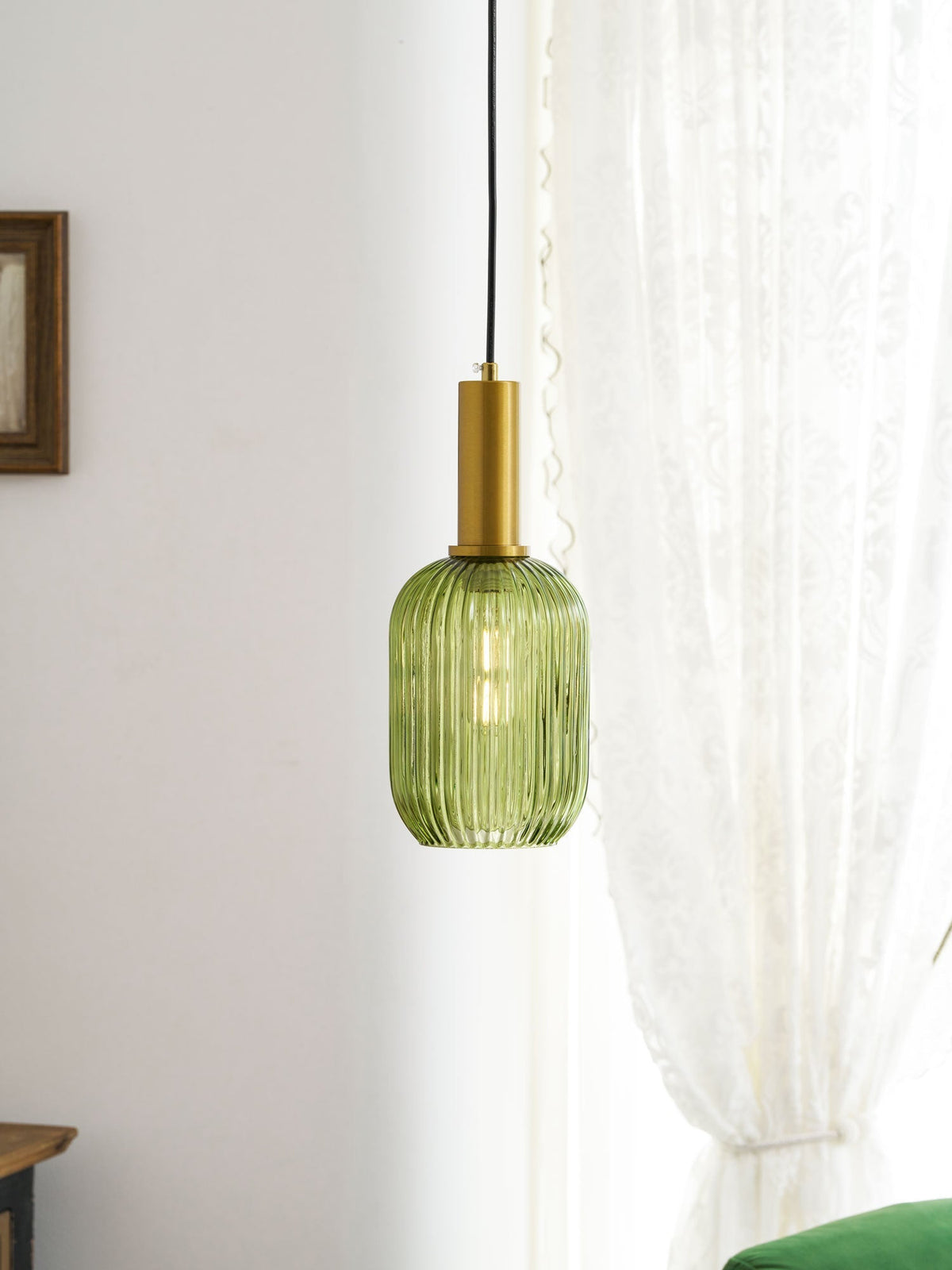 Vamelo Fluted Pendant Light