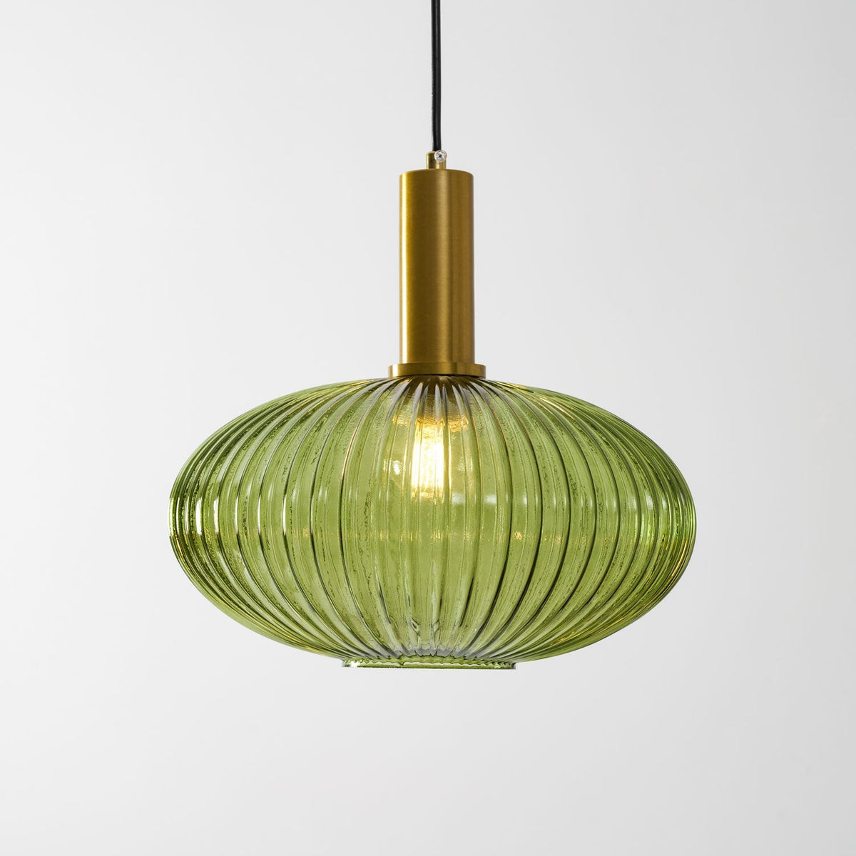 Vamelo Fluted Pendant Light