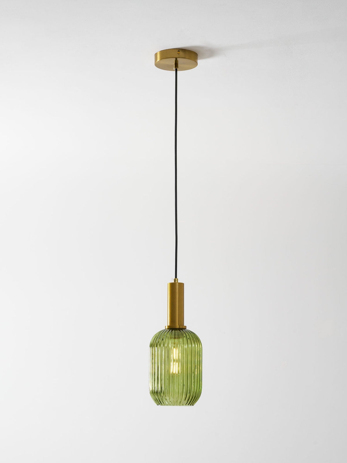 Vamelo Fluted Pendant Light