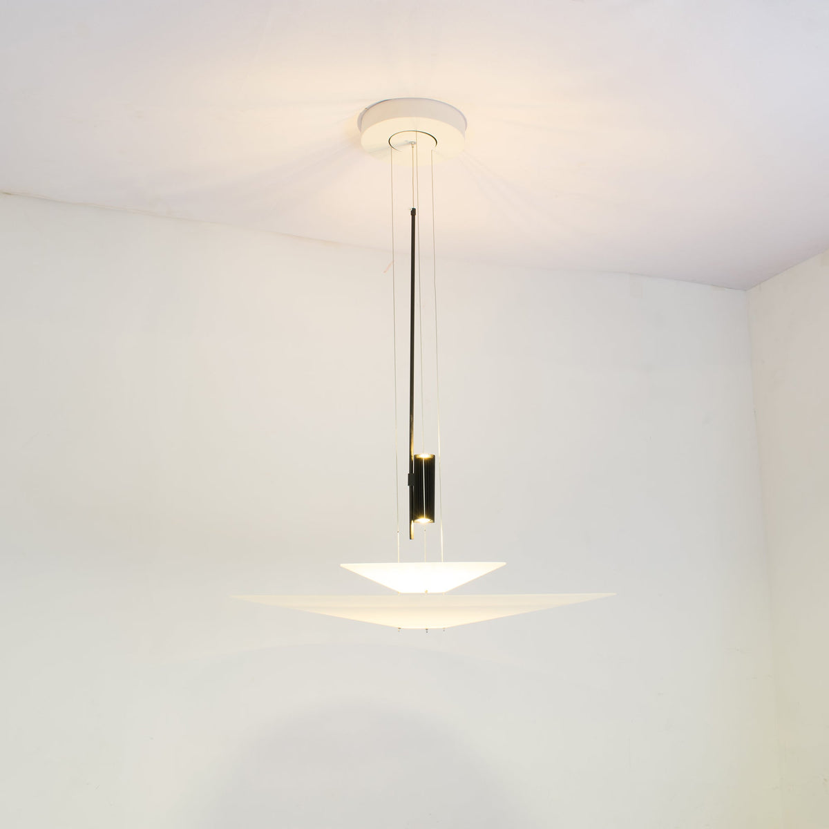 Hokeralo Modern Chandelier
