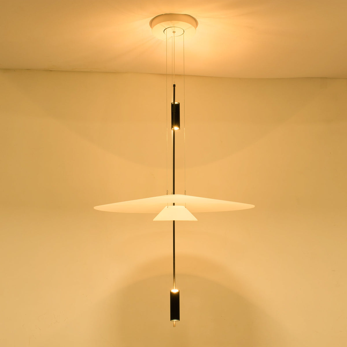 Hokeralo Modern Chandelier