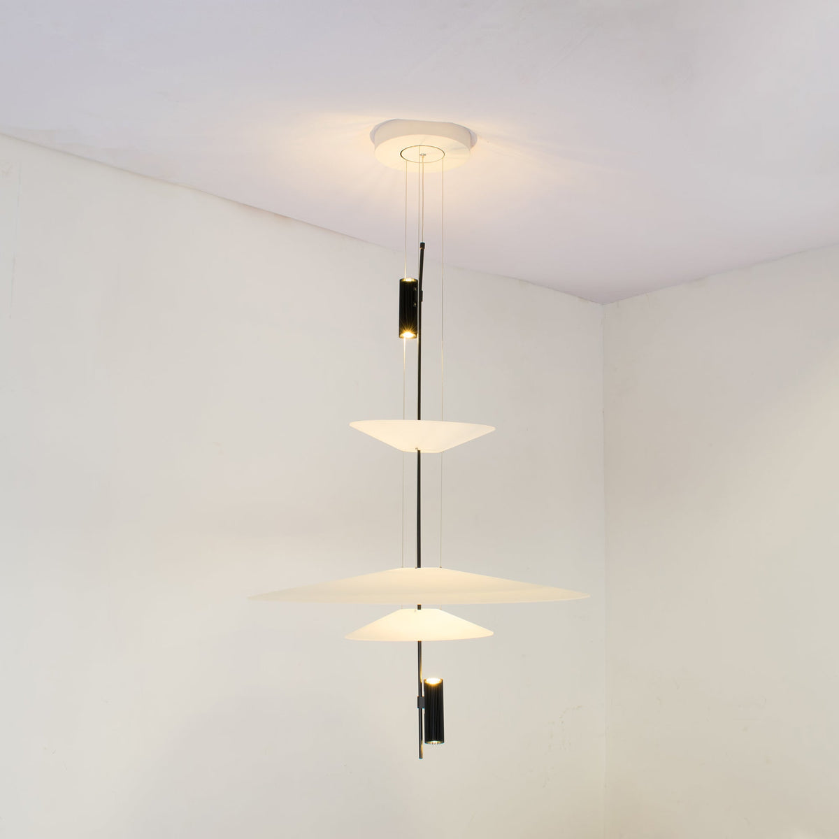 Hokeralo Modern Chandelier