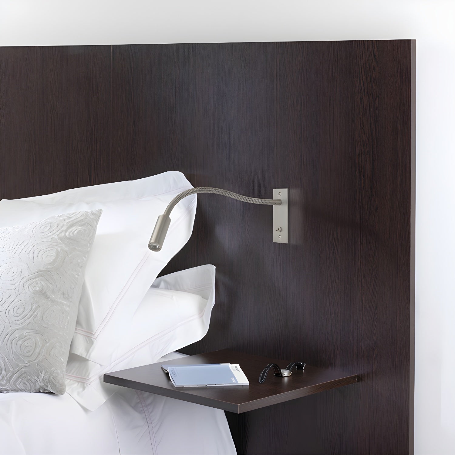 Rozmel Gooseneck Wall Light