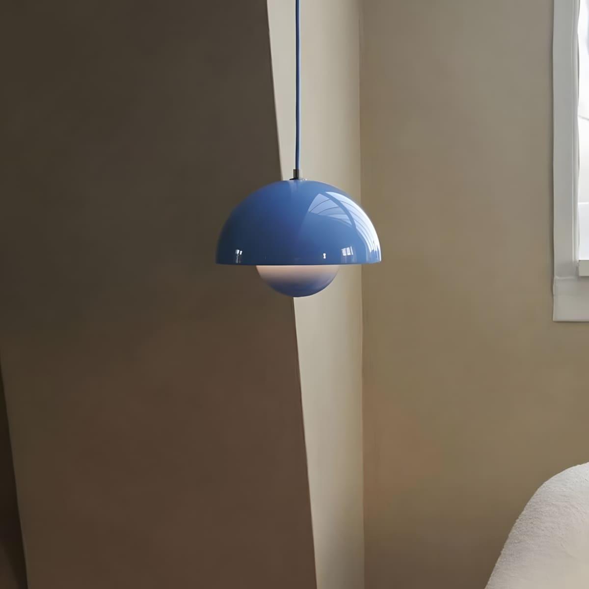 Avenonix Pendant Light