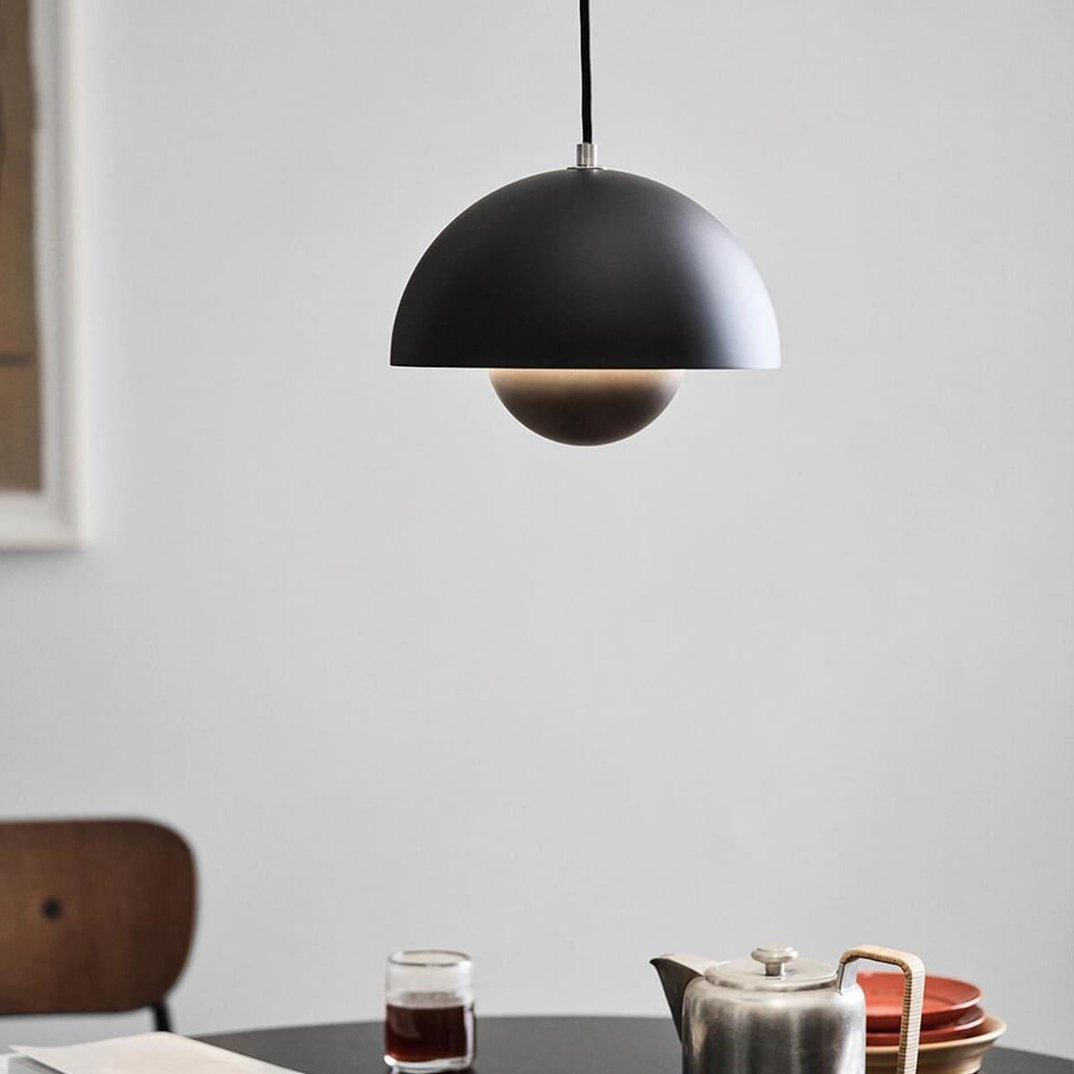 Avenonix Pendant Light