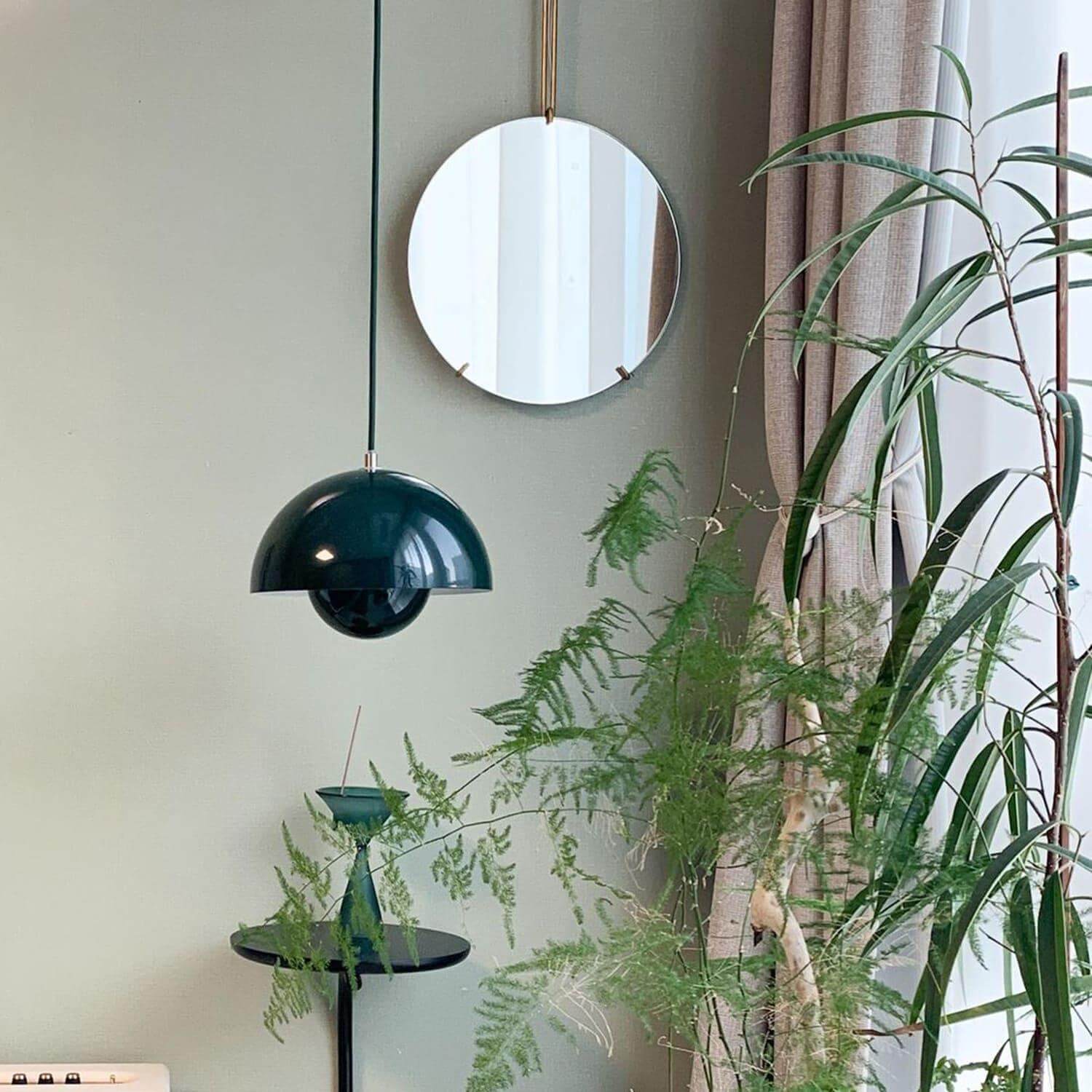 Avenonix Pendant Light