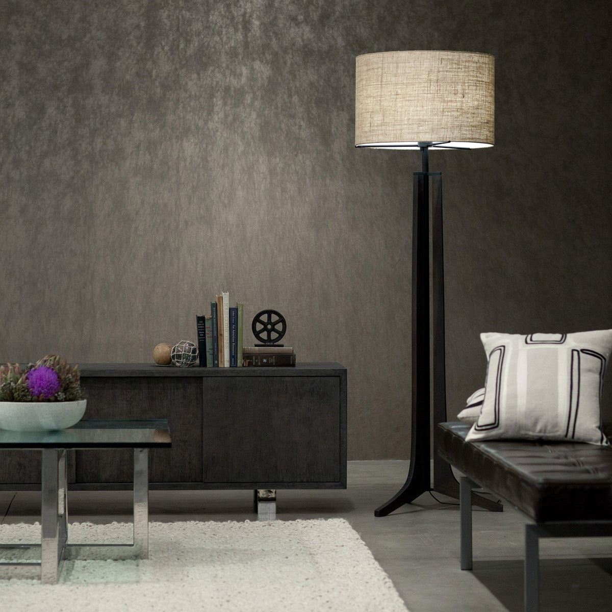 Nedoralo Tripod Floor Lamp