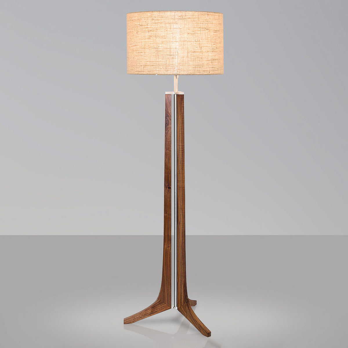 Nedoralo Tripod Floor Lamp
