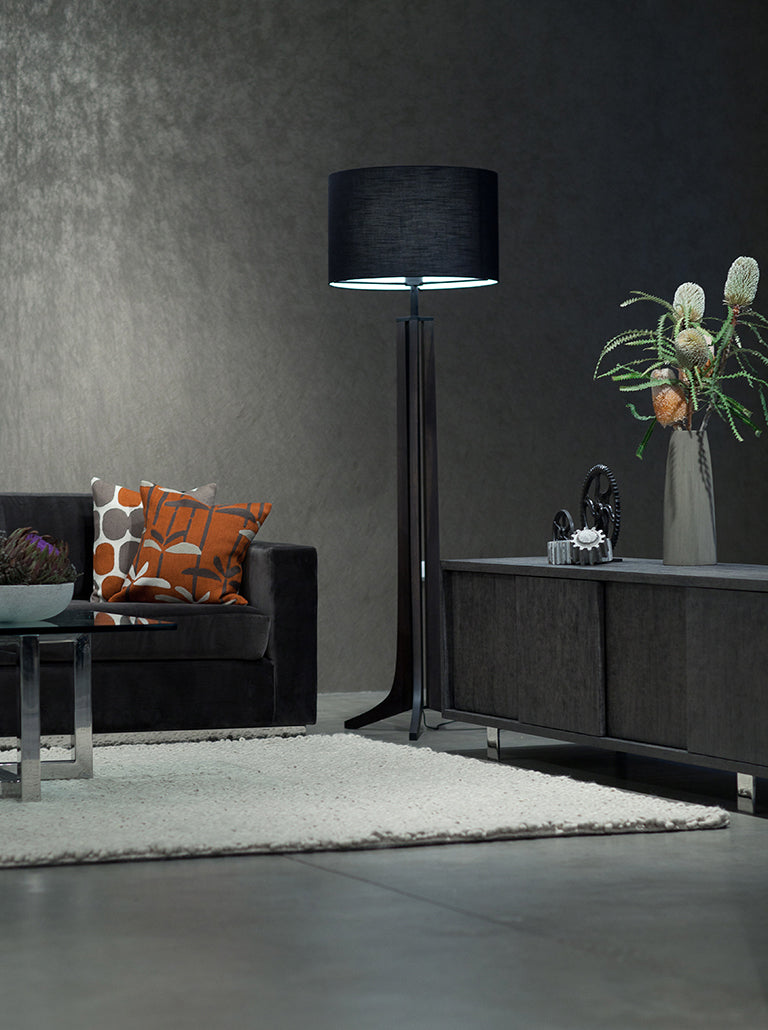 Nedoralo Tripod Floor Lamp