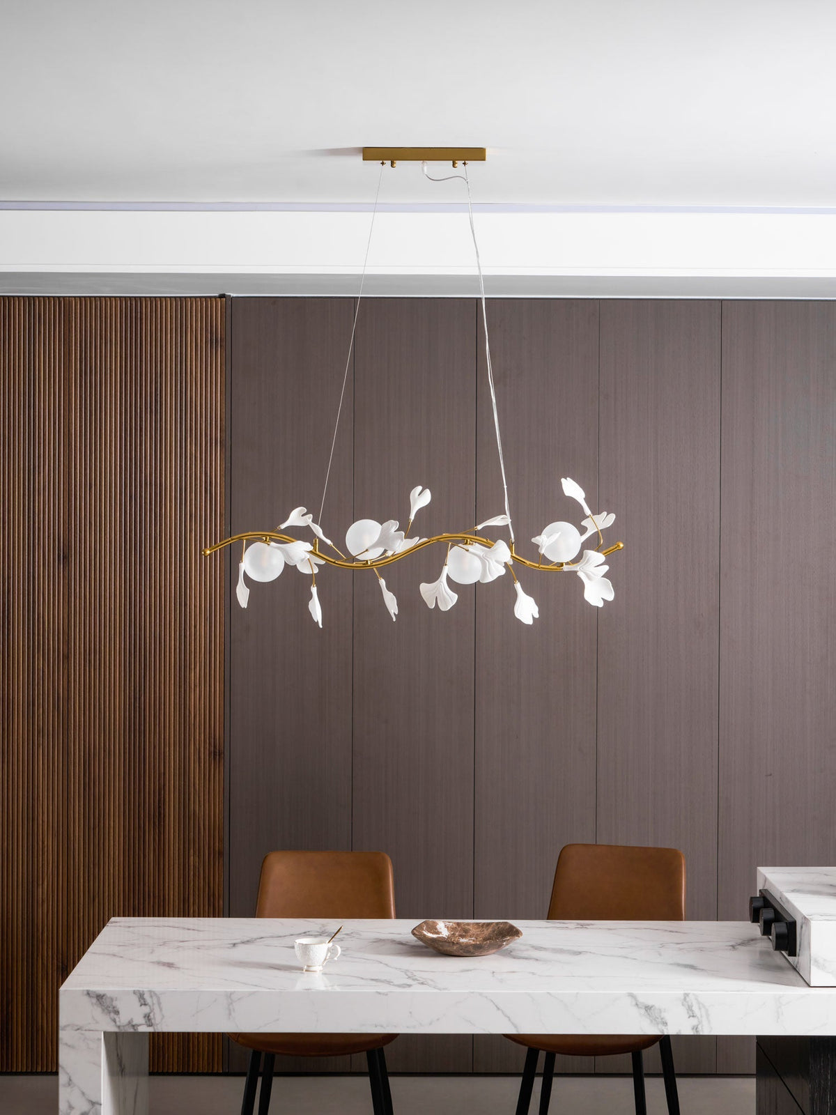 Bezeno Linear Chandelier