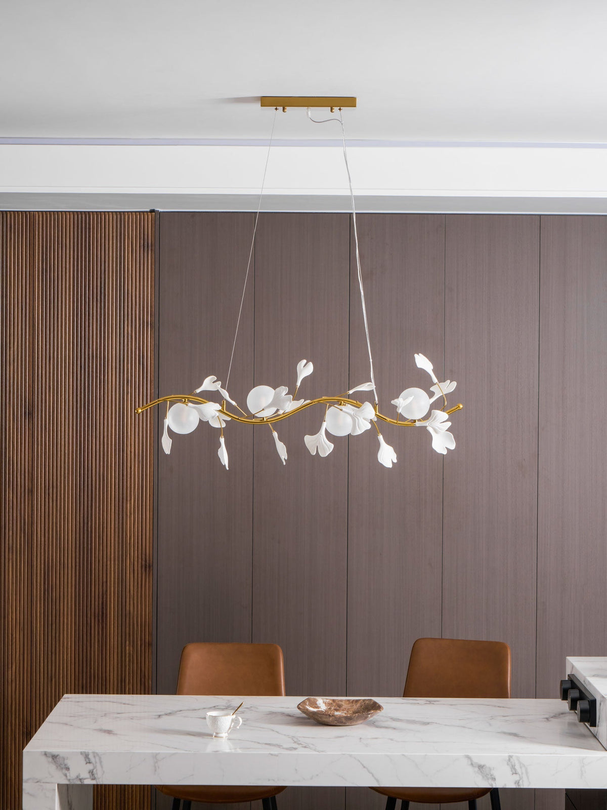 Bezeno Linear Chandelier