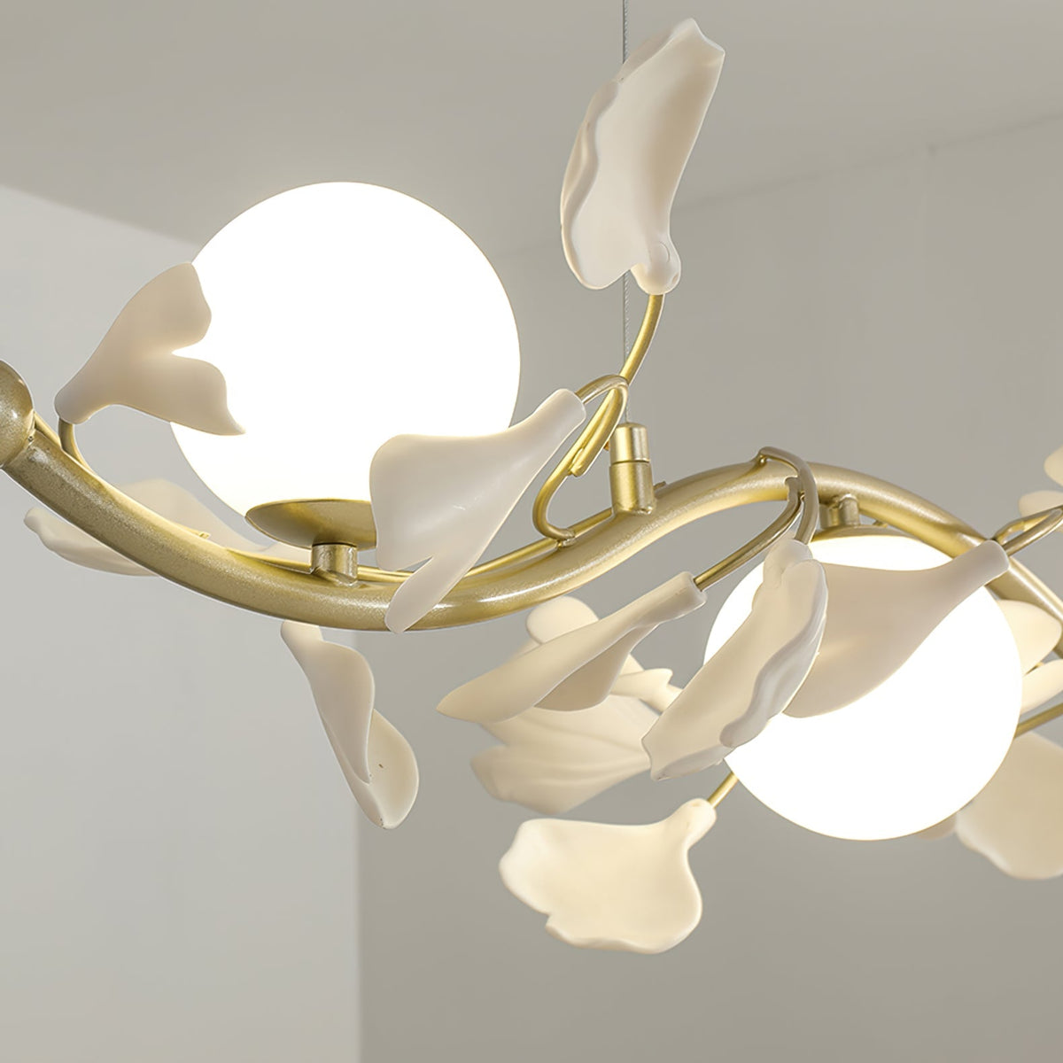 Bezeno Linear Chandelier