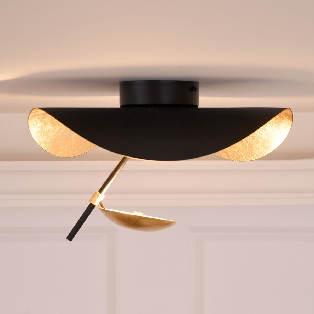 Edaro Sculptural Ceiling Light
