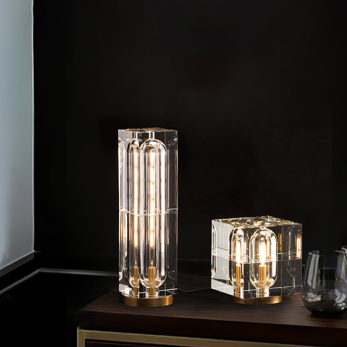Egixero Table Lamp