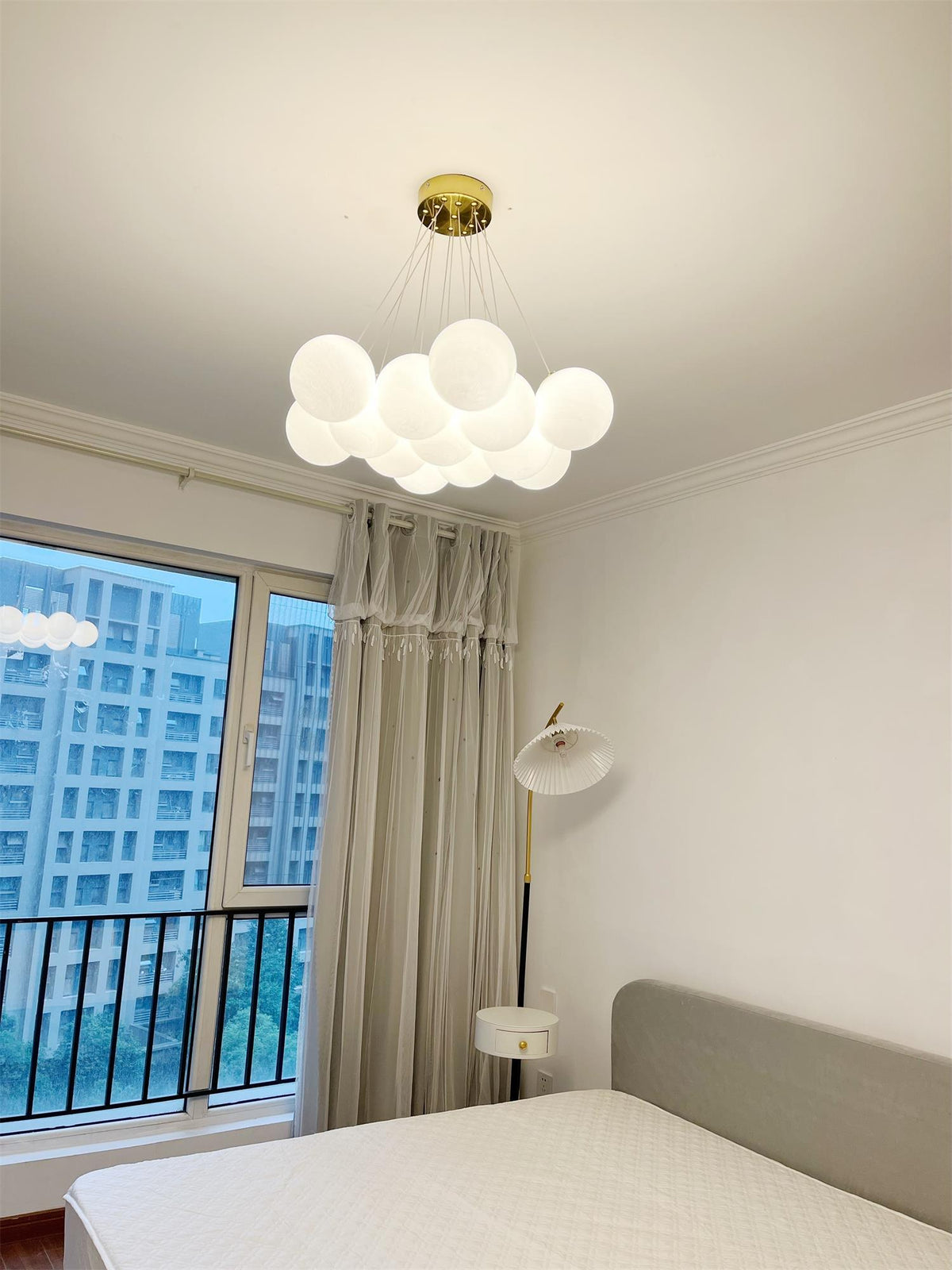 Glass Cluster Chandelier – detail 33
