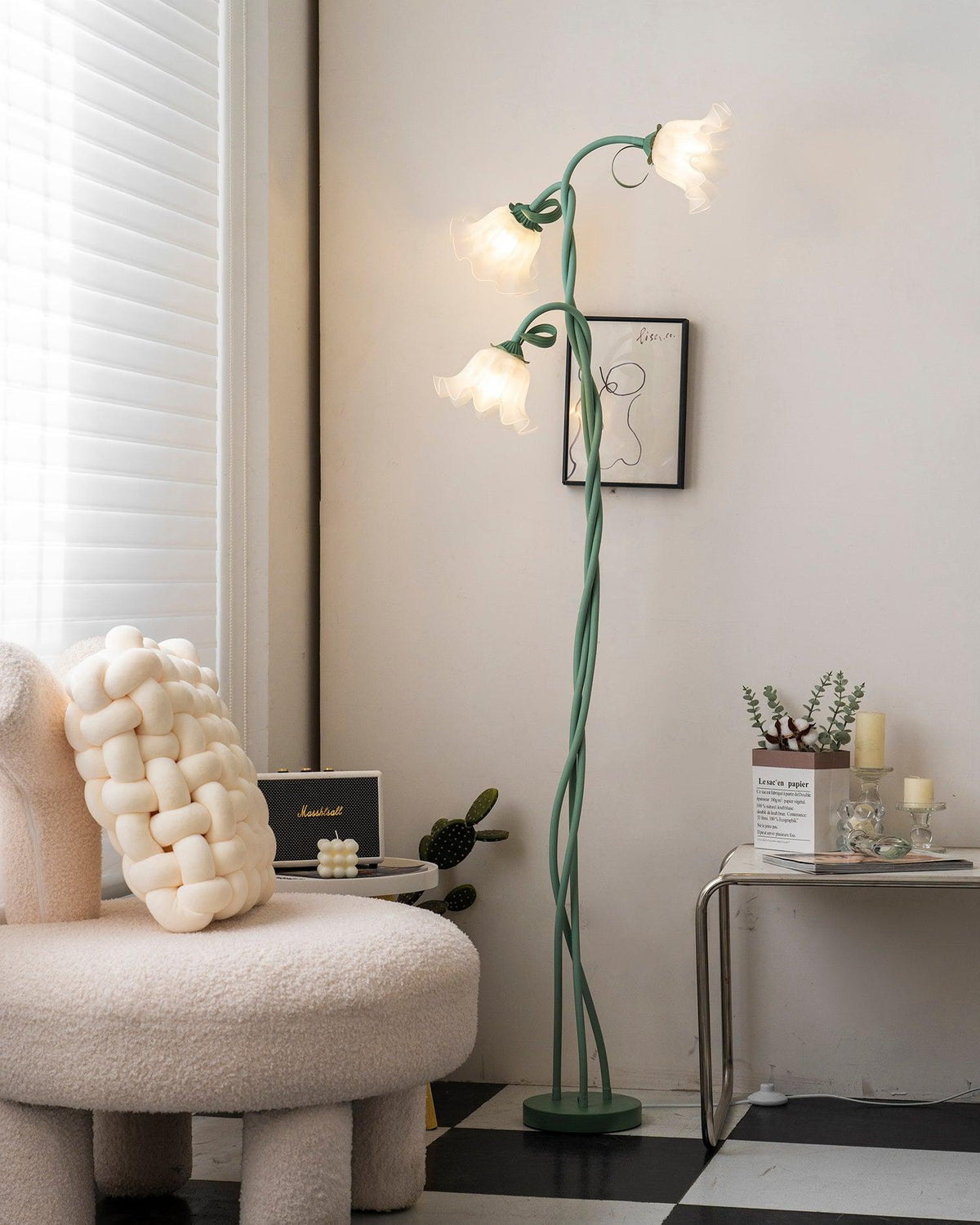 Lavelora Floral Floor Lamp