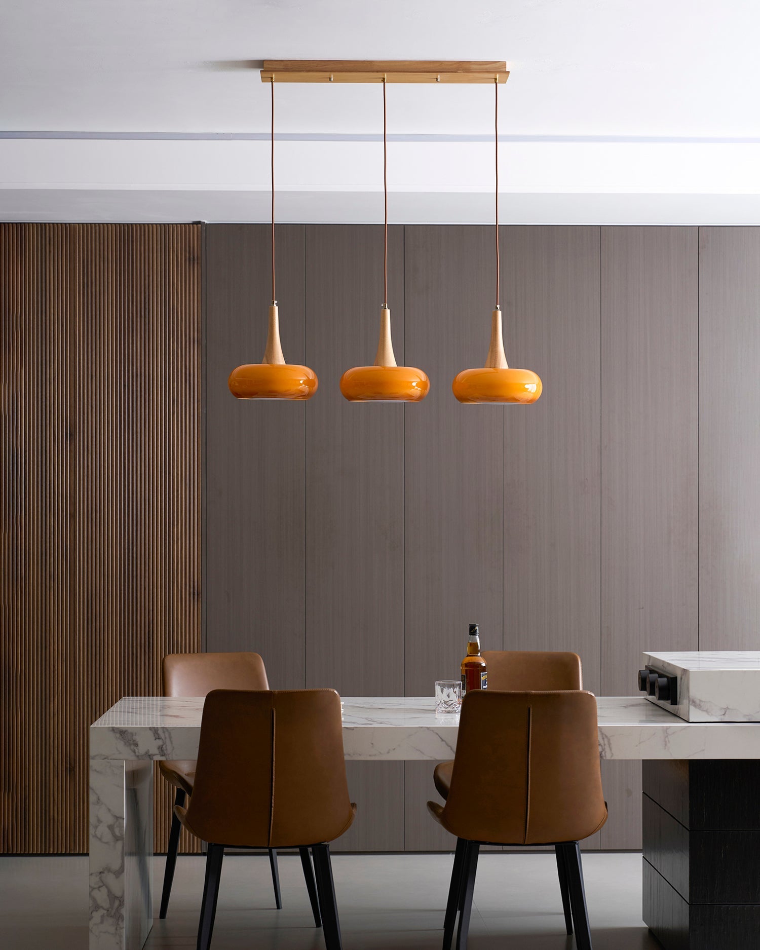Aviorin Pendant Light