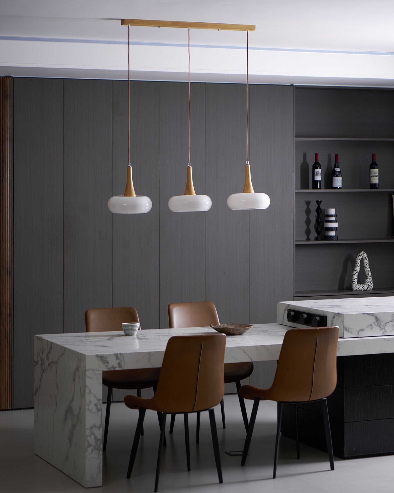 Aviorin Pendant Light