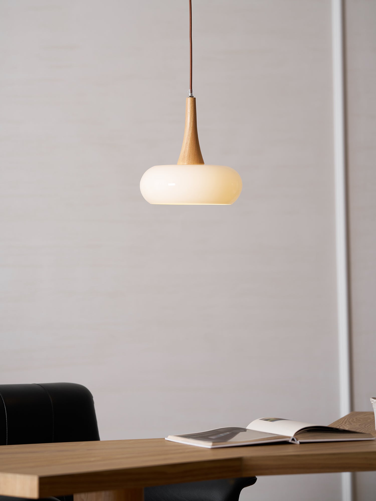 Aviorin Pendant Light