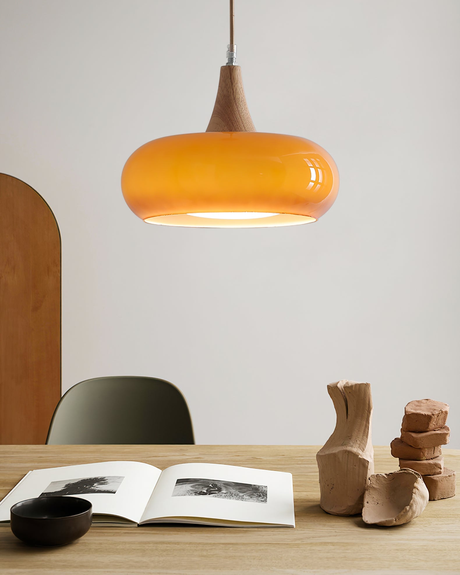 Aviorin Pendant Light