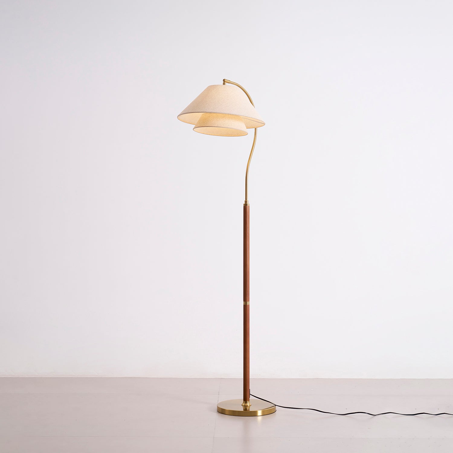 Alvinor Sculptural Floor Lamp