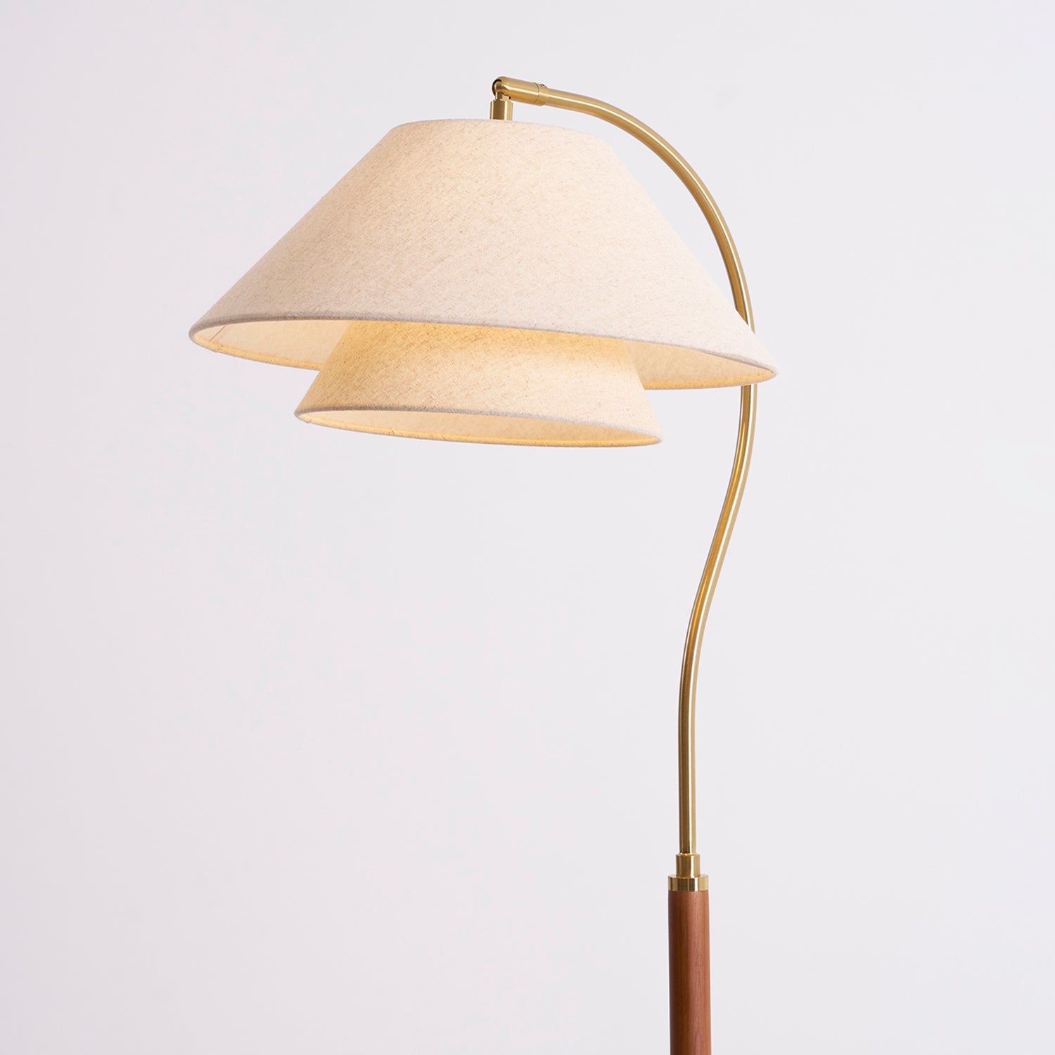 Alvinor Sculptural Floor Lamp