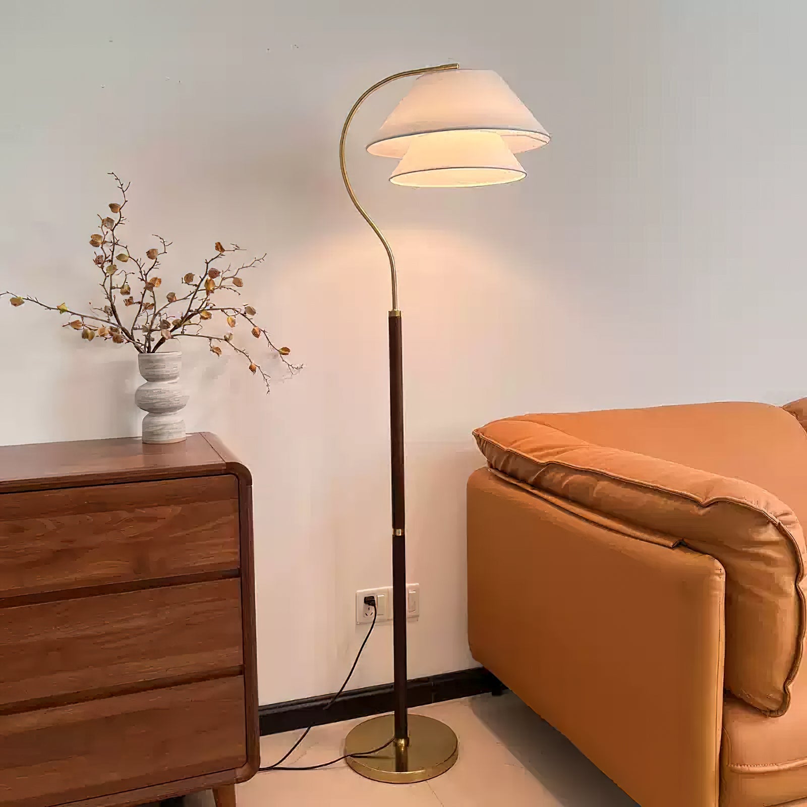 Alvinor Sculptural Floor Lamp