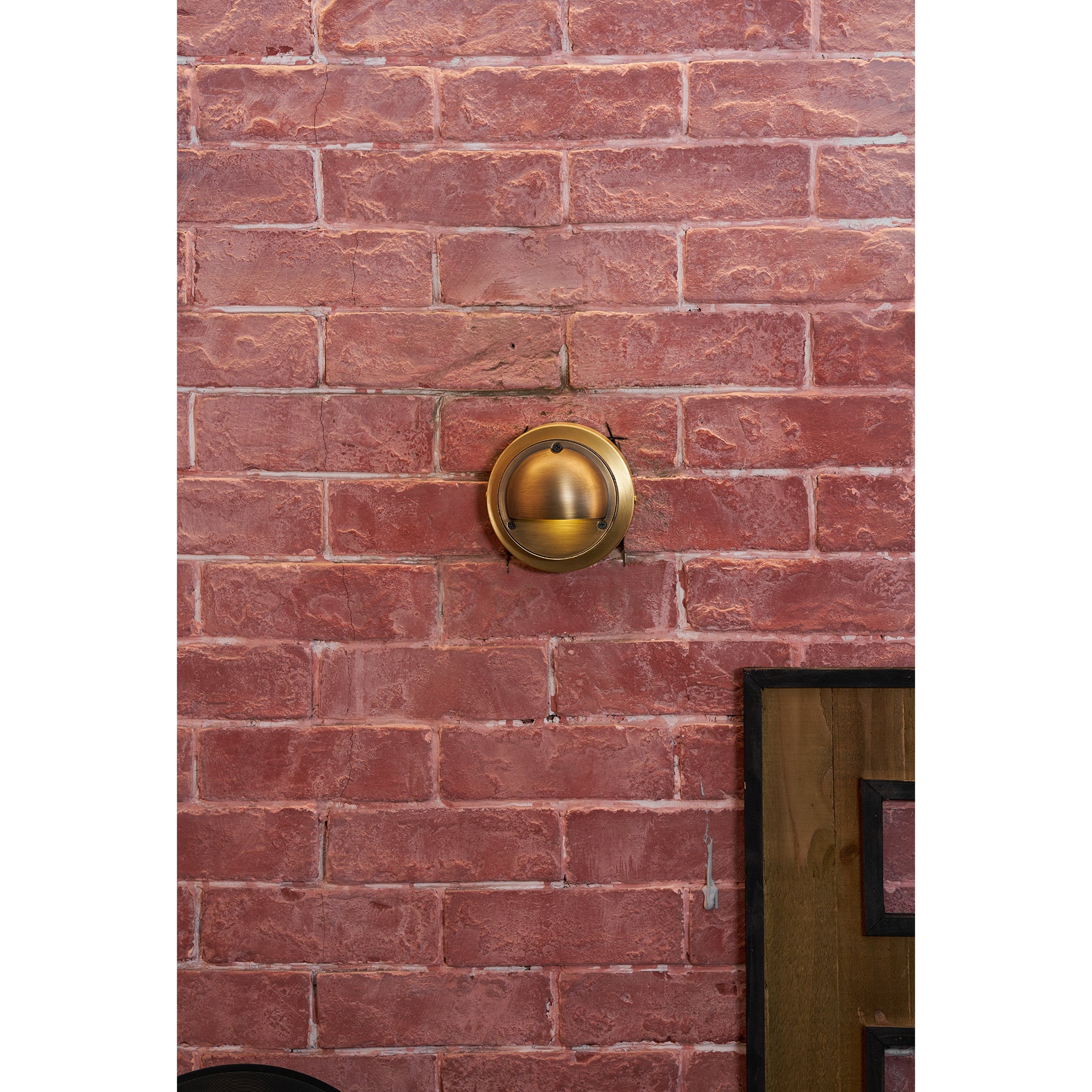 Bazorlian Outdoor Wall Light