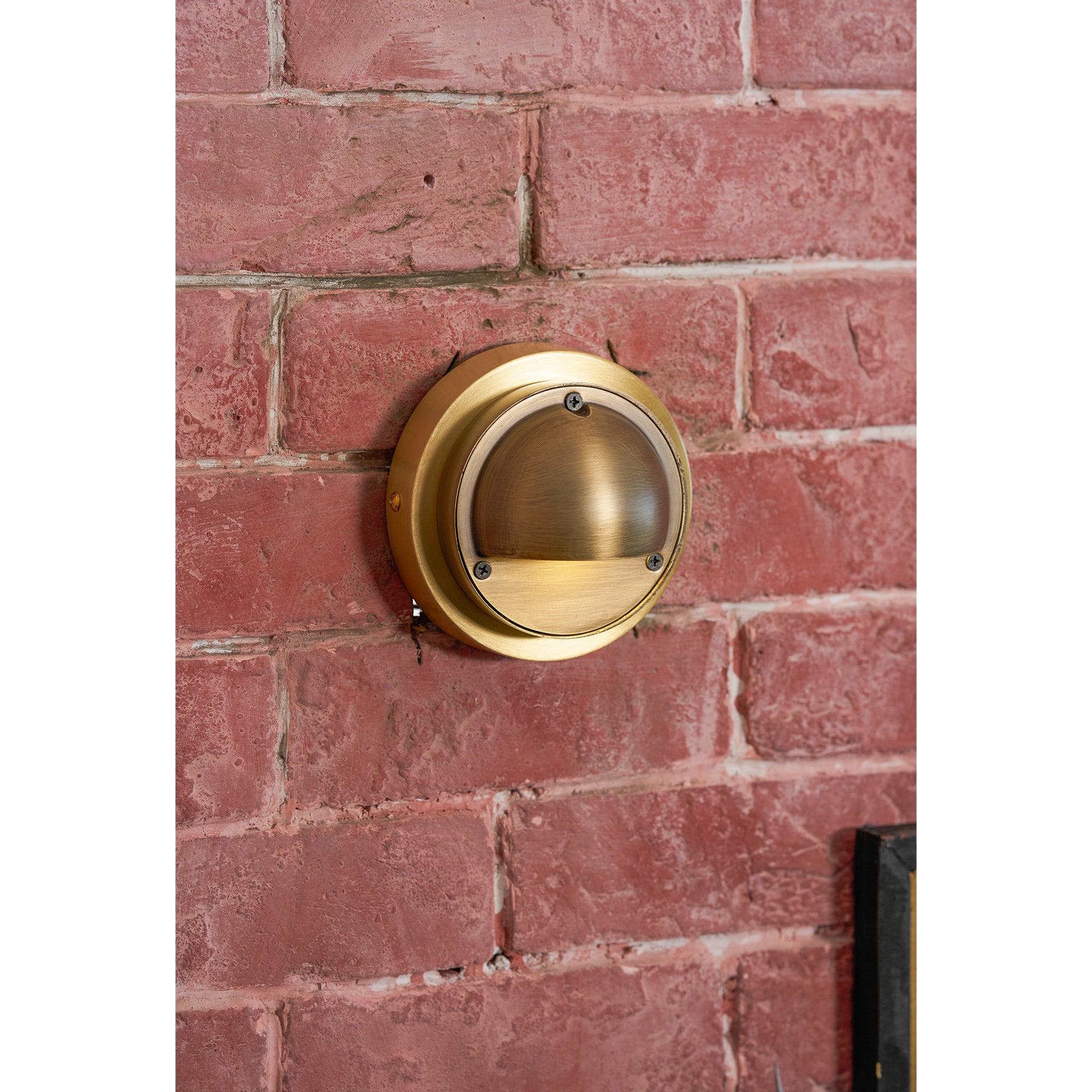 Bazorlian Outdoor Wall Light
