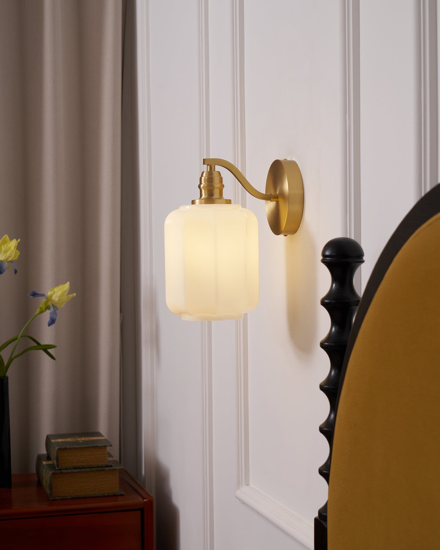 Dukavi Wall Light