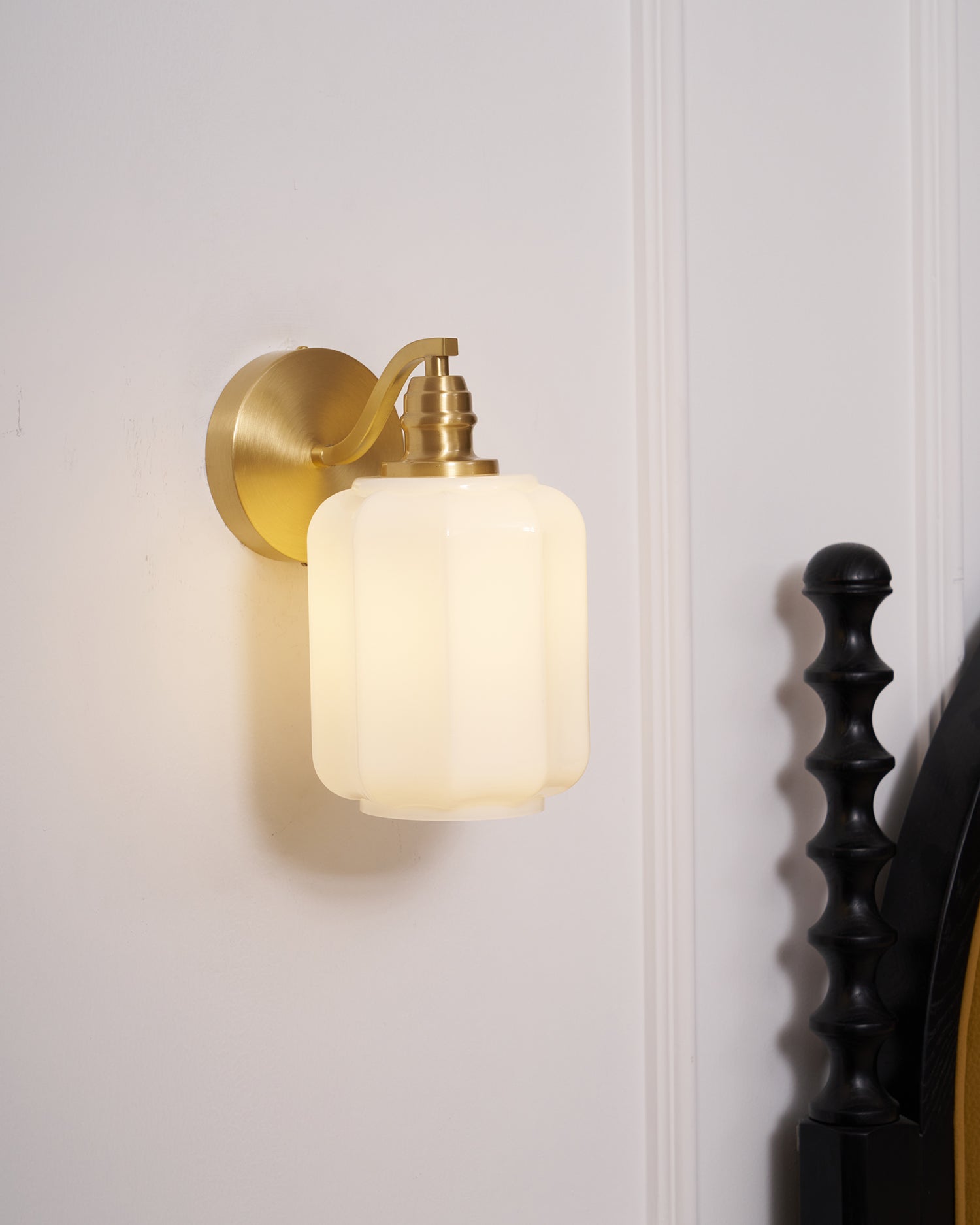 Dukavi Wall Light