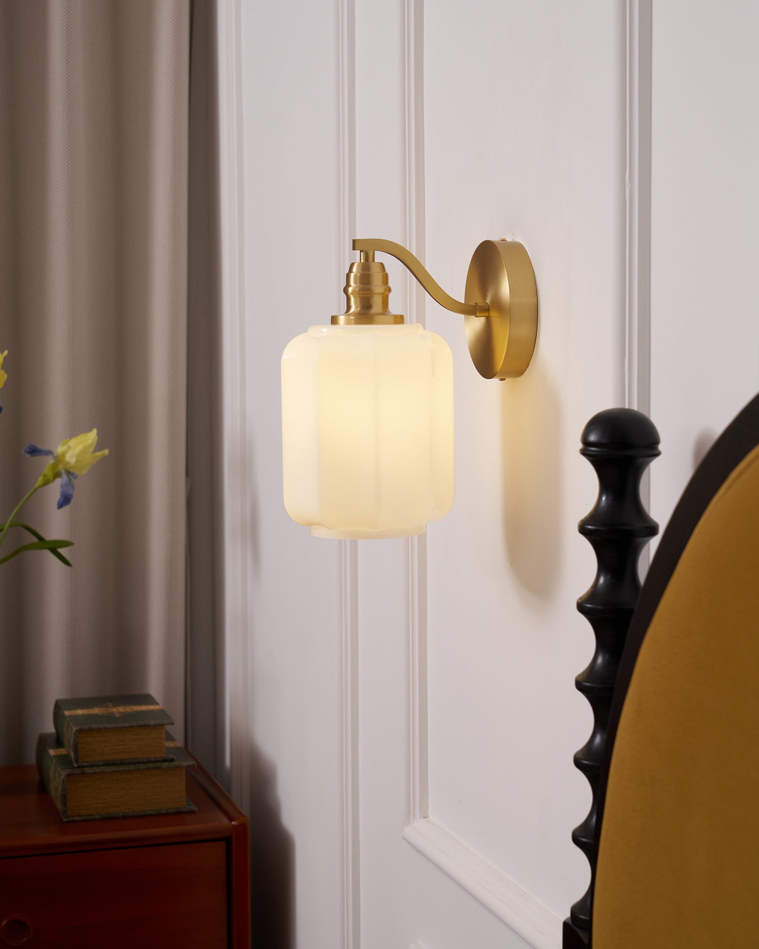 Dukavi Wall Light