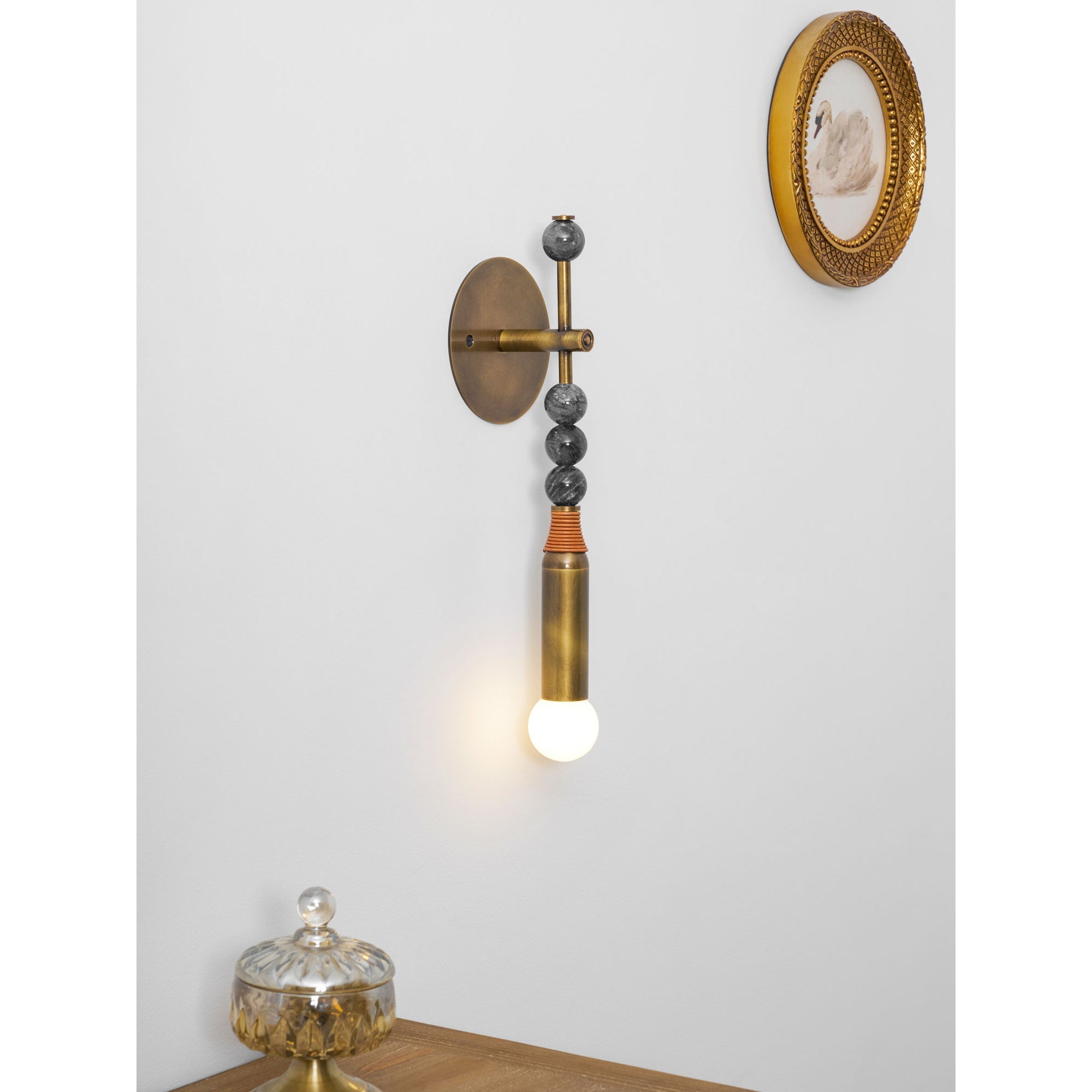 Bealyo Wall Light