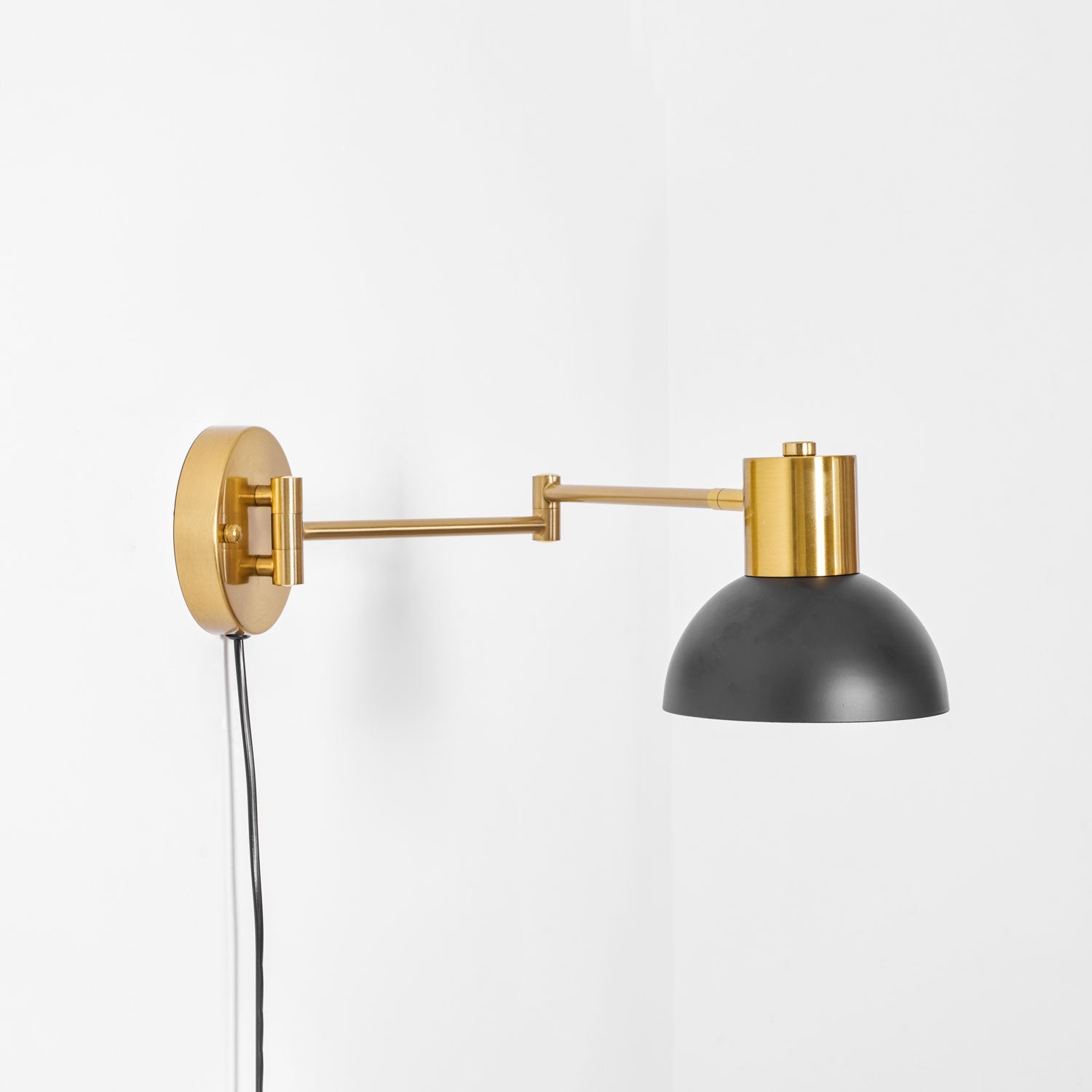 Belonix Adjustable Wall Light