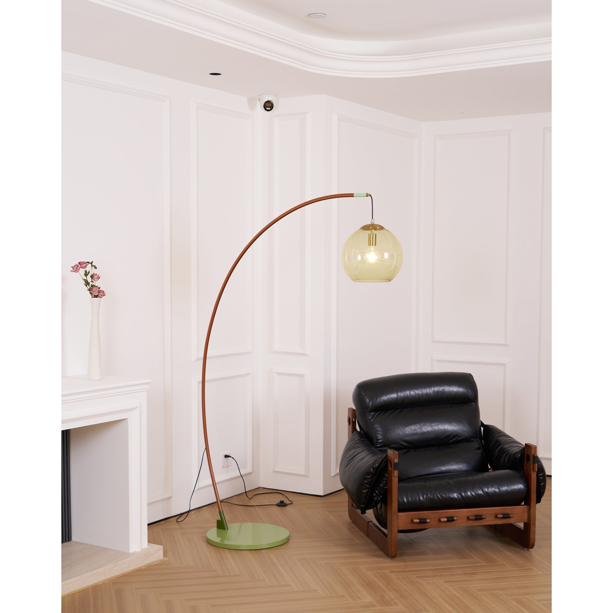 Oseltra Arc Floor Lamp