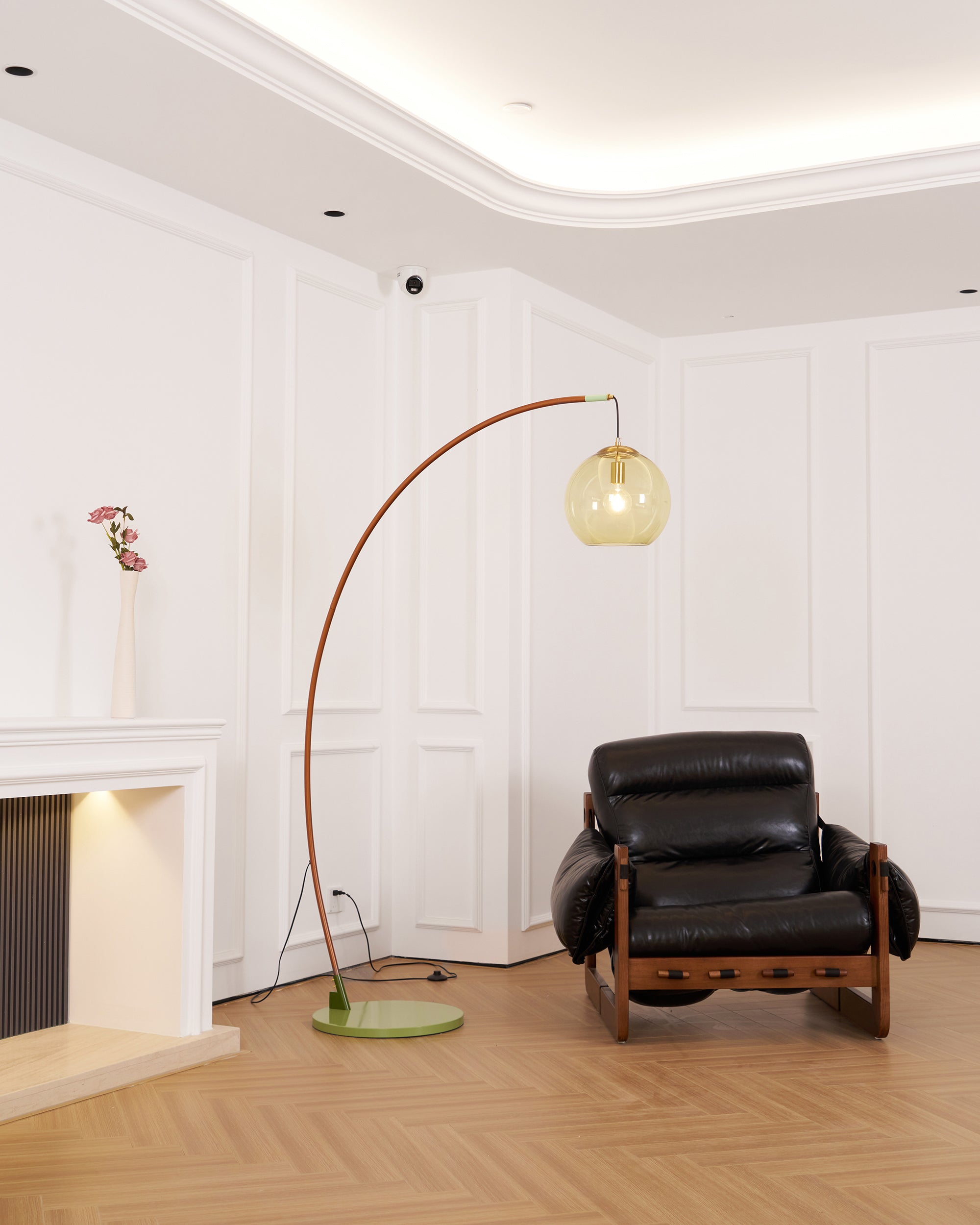Oseltra Arc Floor Lamp
