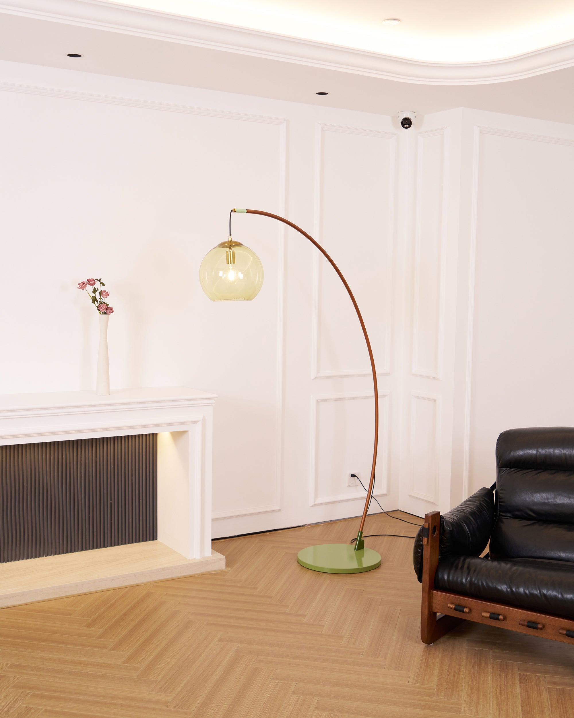 Oseltra Arc Floor Lamp