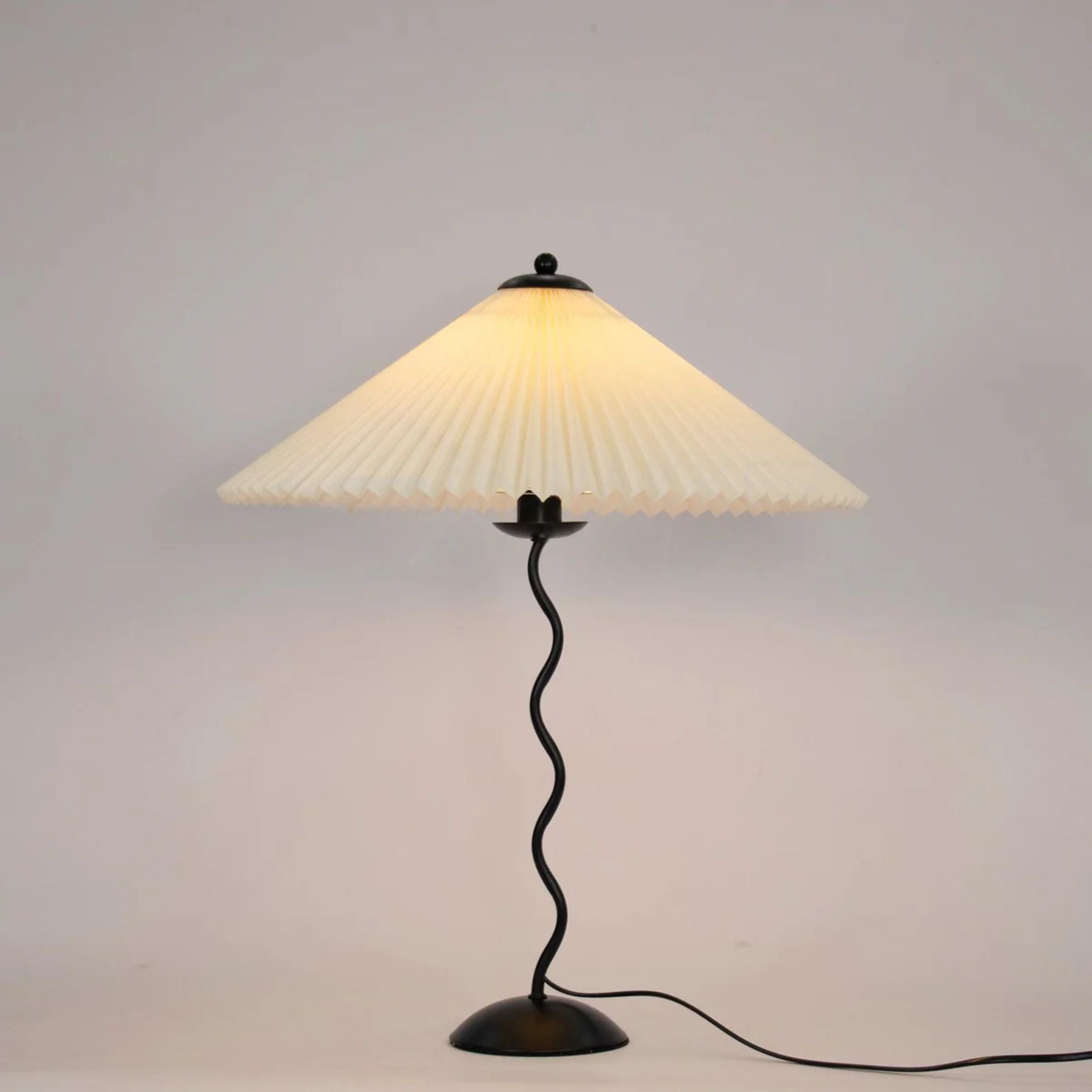Zennivo Table Lamp