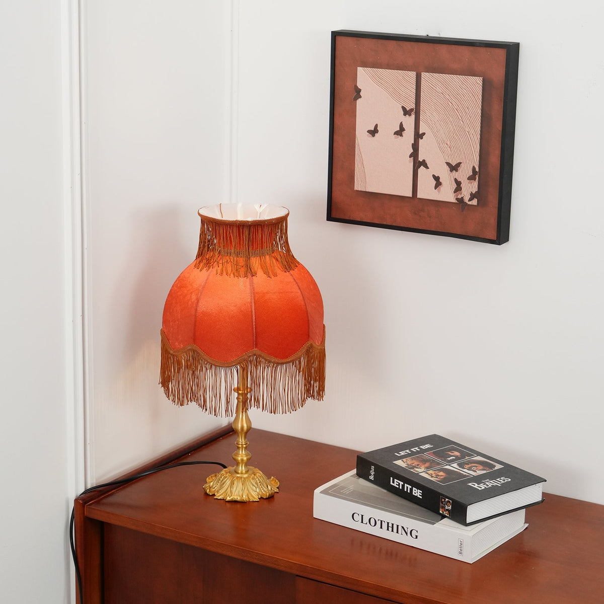Iruranol Table Lamp