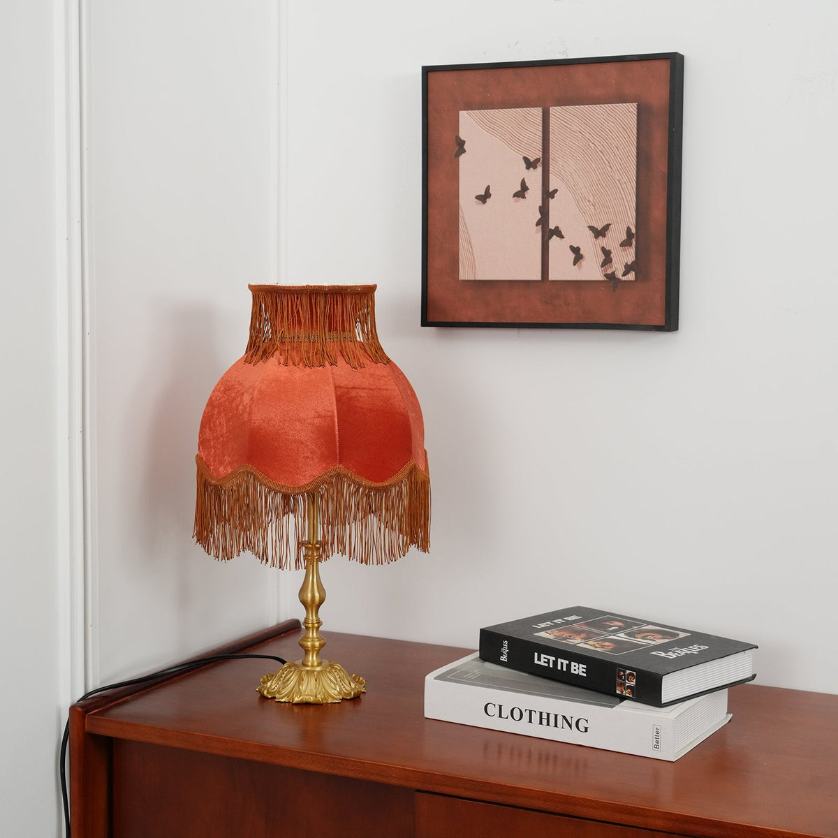 Iruranol Table Lamp