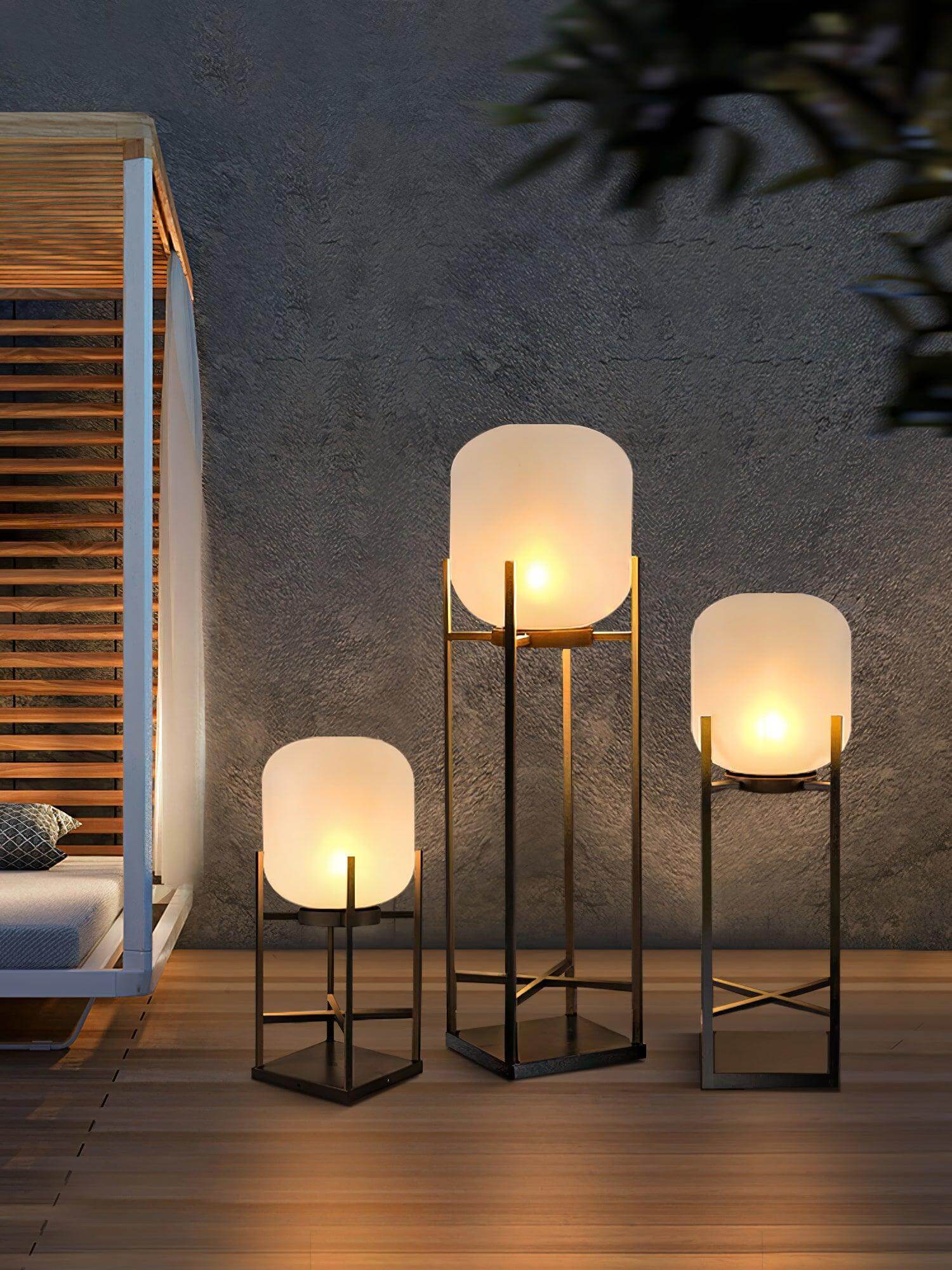 Tutavo Outdoor Floor Lamp