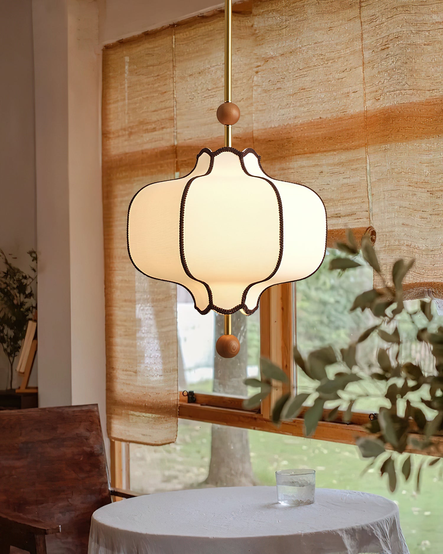Becorira Lantern Pendant Light