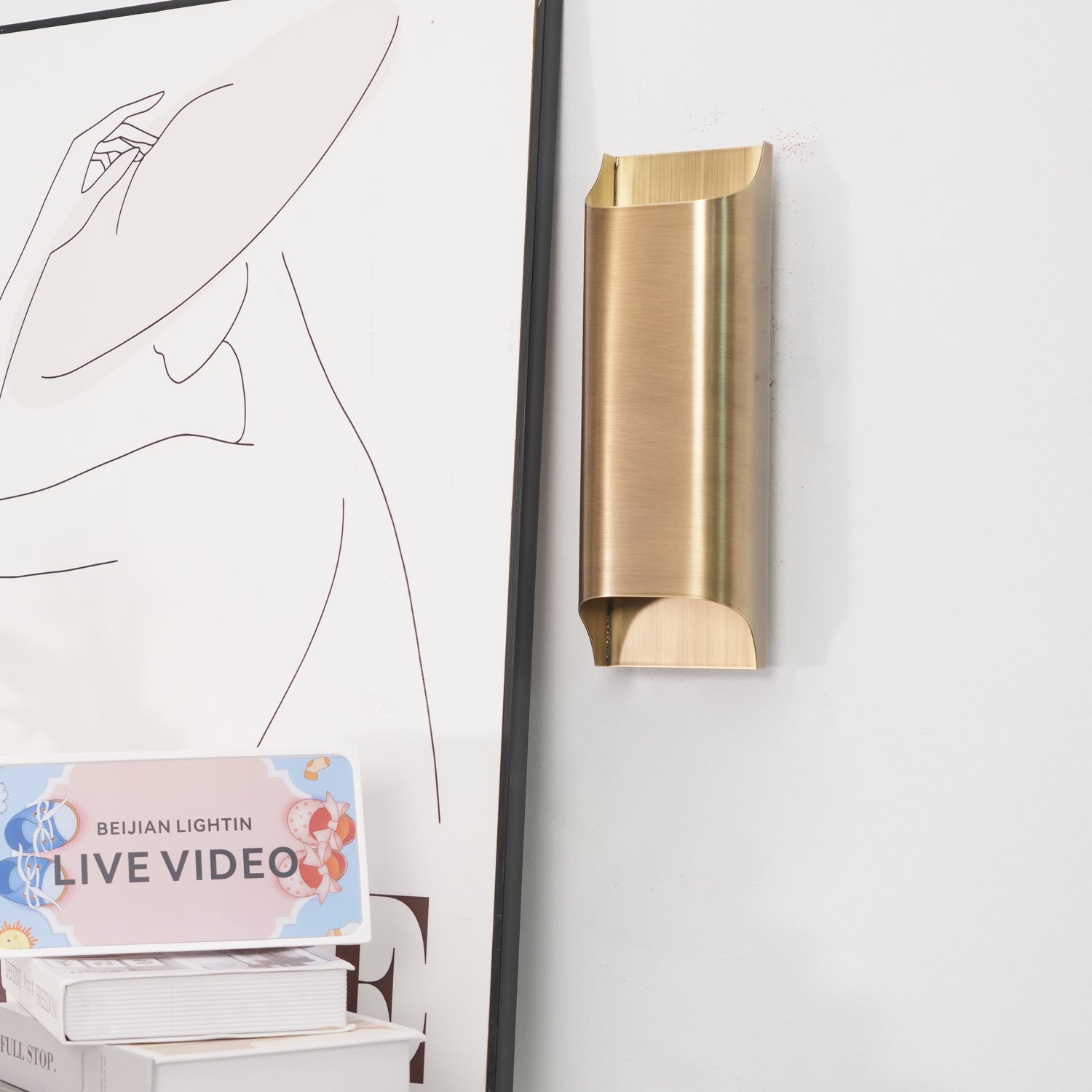Tiko Wall Light