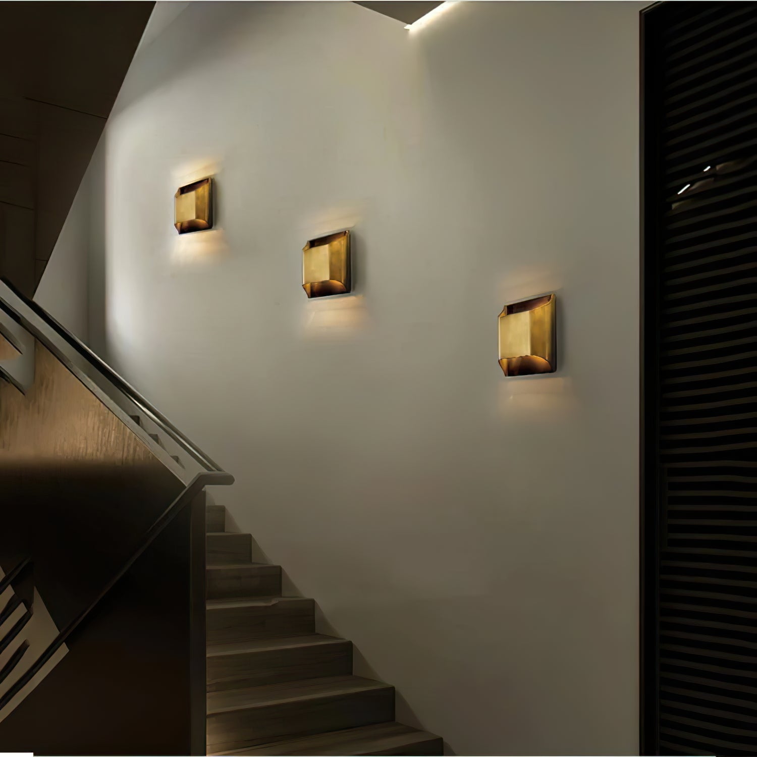 Tiko Wall Light