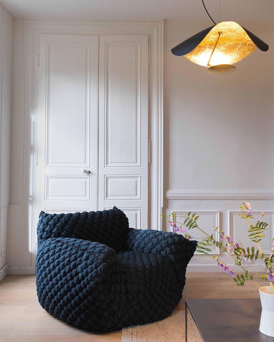 Lokir Sculptural Pendant Light