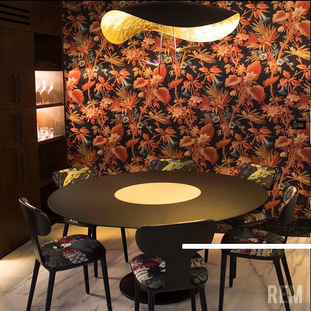 Lokir Sculptural Pendant Light
